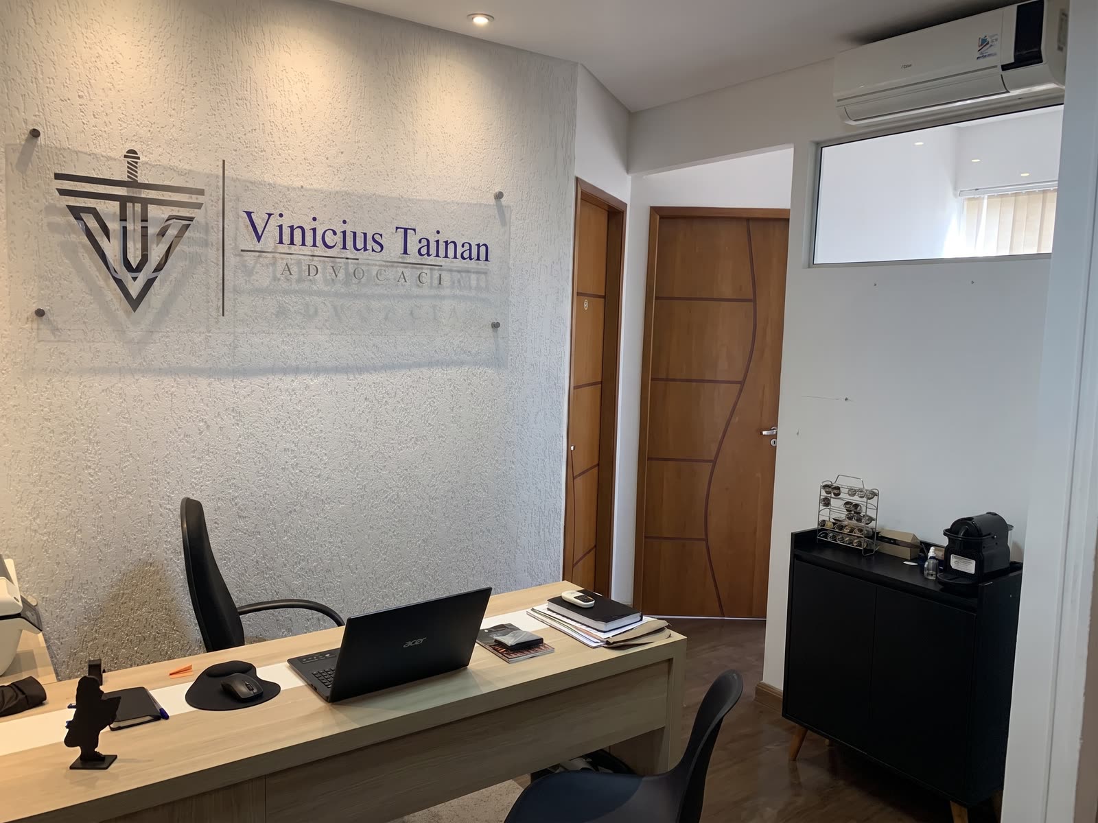 Recepção do escritório de advocacia de Vinicius Tainan, em Jacareí